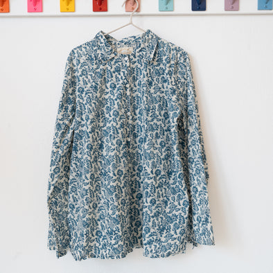 Auntie Oti Button Shirt: Blue Paisley
