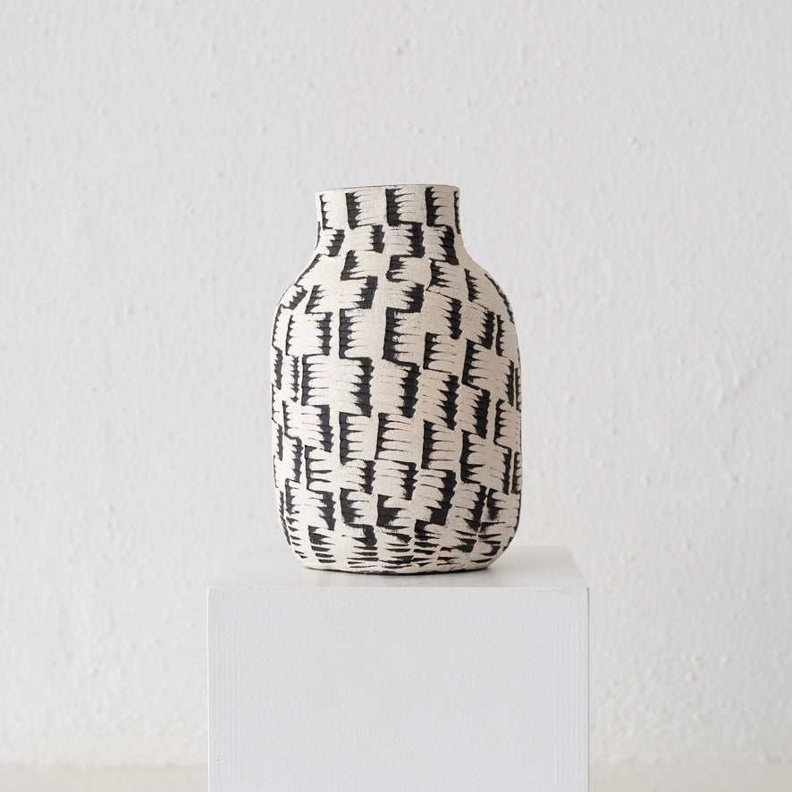 Cait Reas Oval Textured Bottle Vase: White + Black