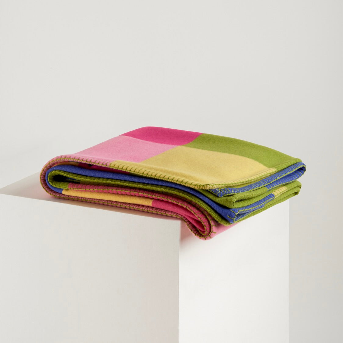R+D LAB Bottoni Blanket - Spinel Pink