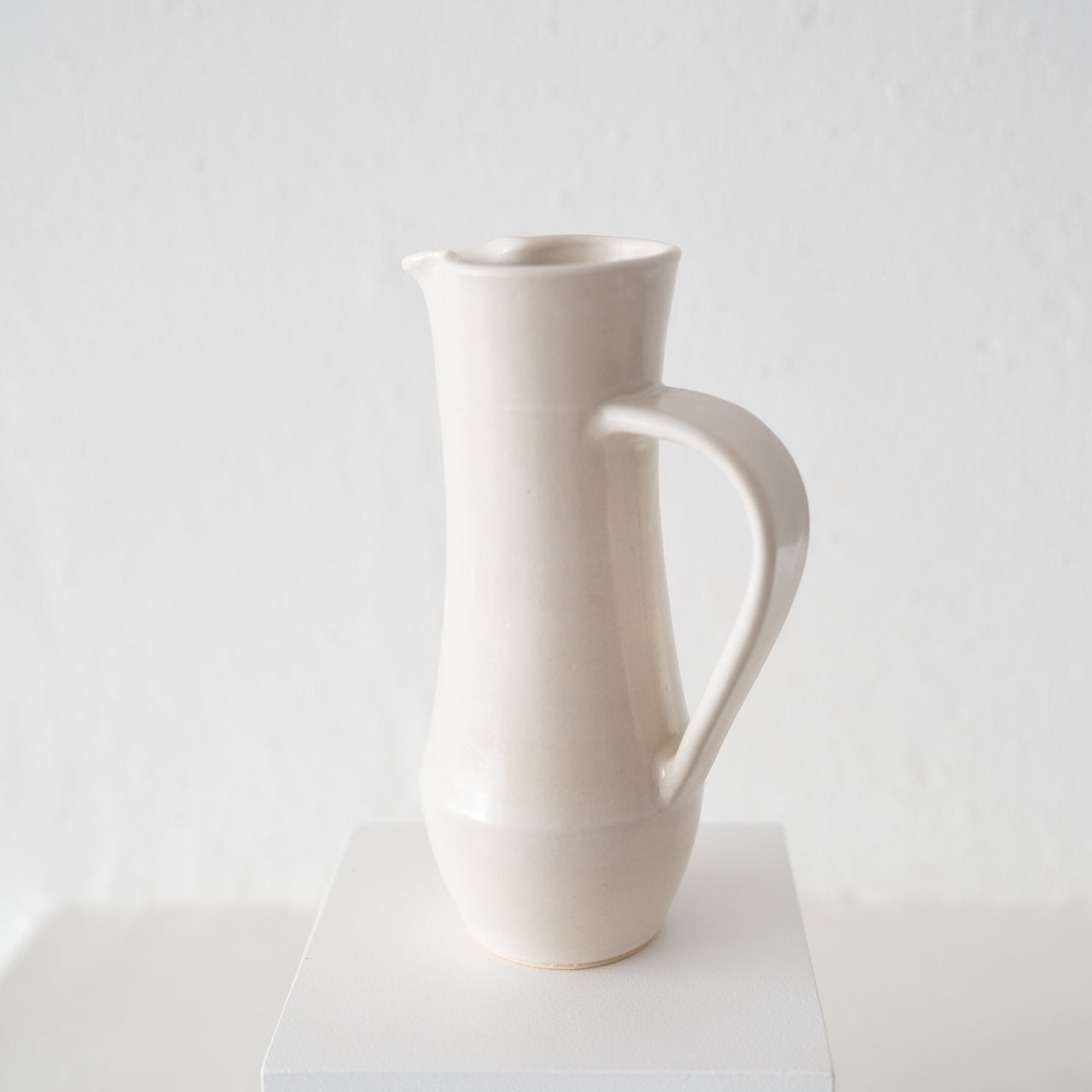 Mimi Y Roberto Pitcher