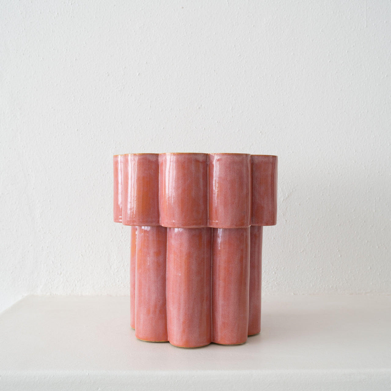 BZIPPY Side Table - Icy Pink