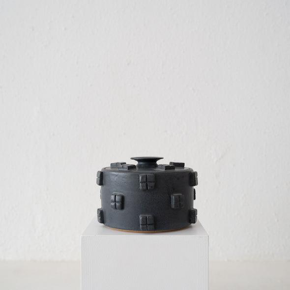 Matthew Ward Low Tread Jar