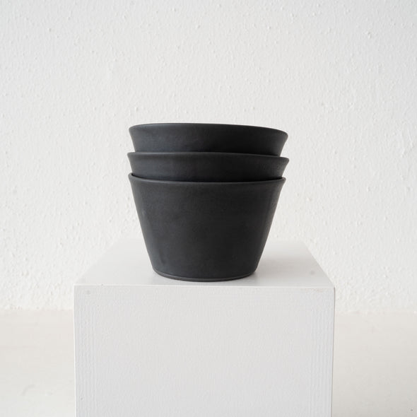 Eric Bonnin Kam Ice Cream Bowl: Noir