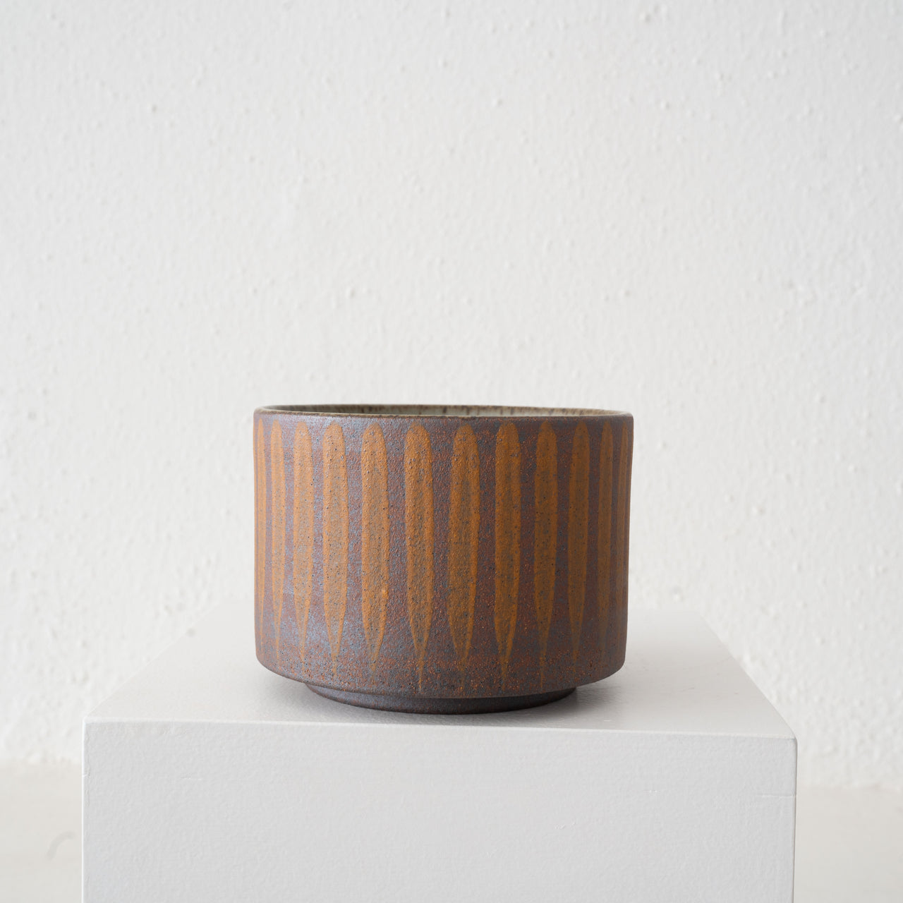 MQuan Tea Bowl - Yellow Stripe