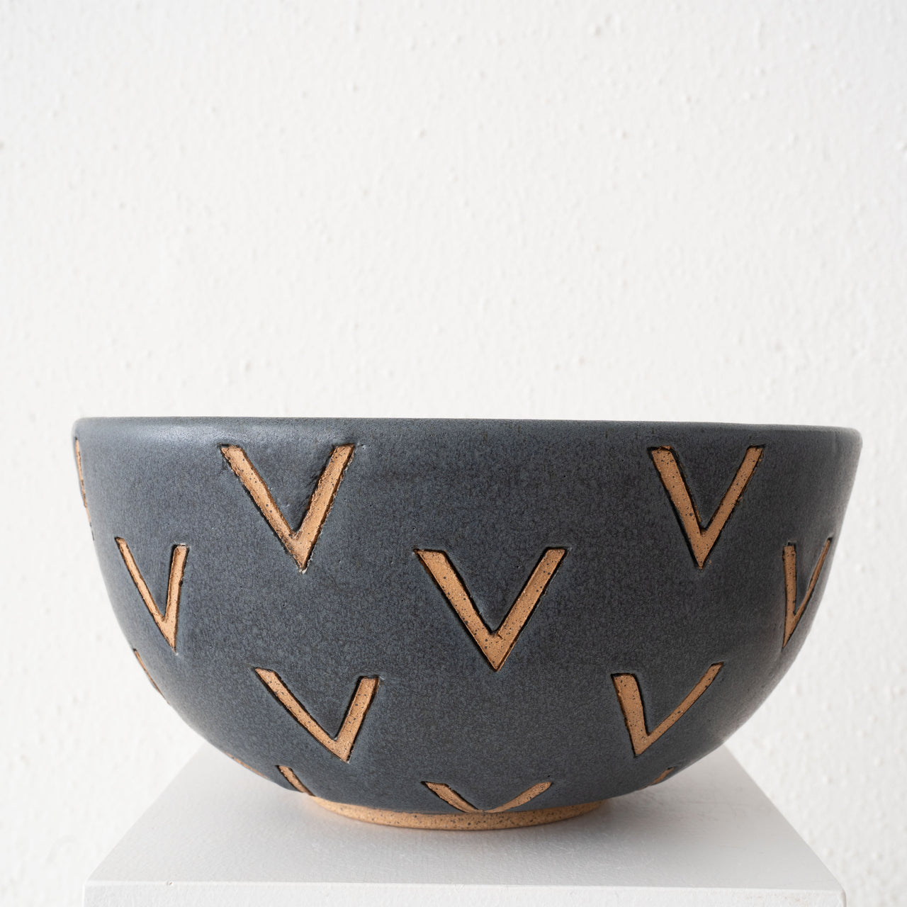 Matthew Ward V Bowl: Slate and Raw