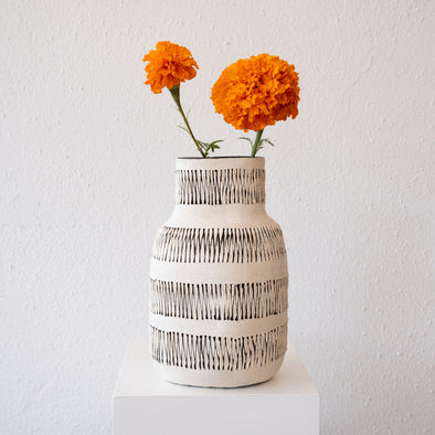 Cait Reas Vase: Black Stoneware w/ White Stoneware Slip