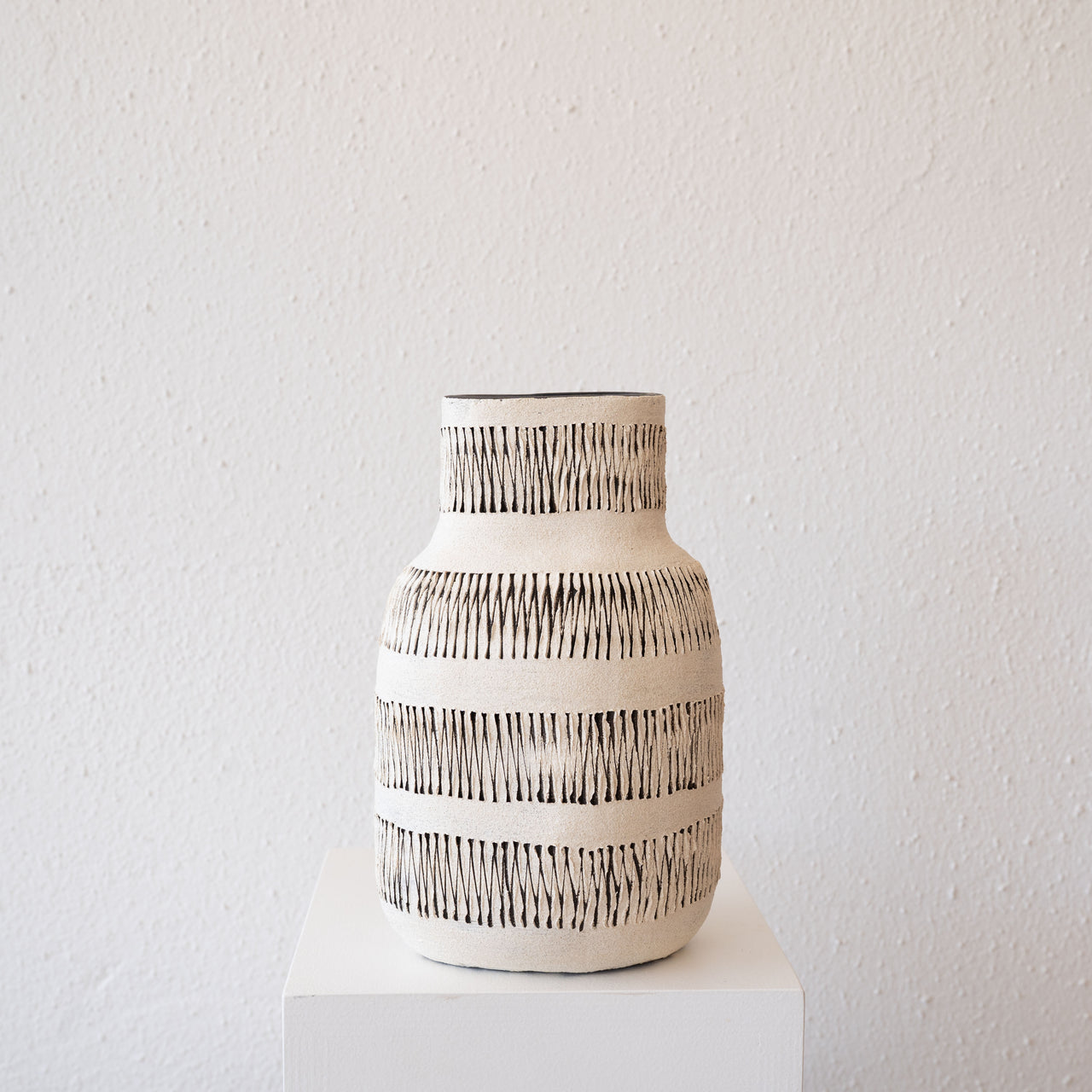 Cait Reas Vase: Black Stoneware w/ White Stoneware Slip