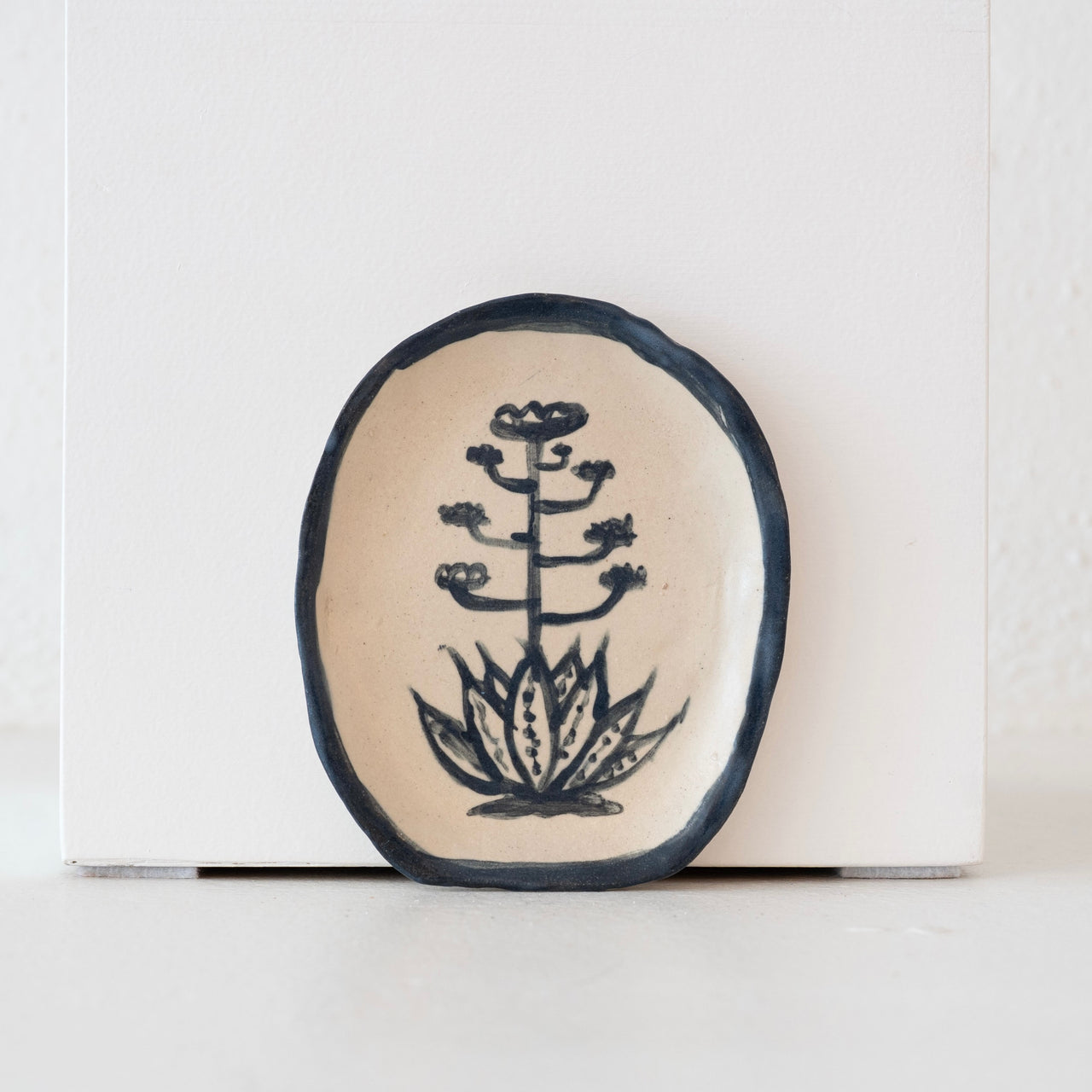Malinda Beeman 5" Oval Plate: Agave Bloom
