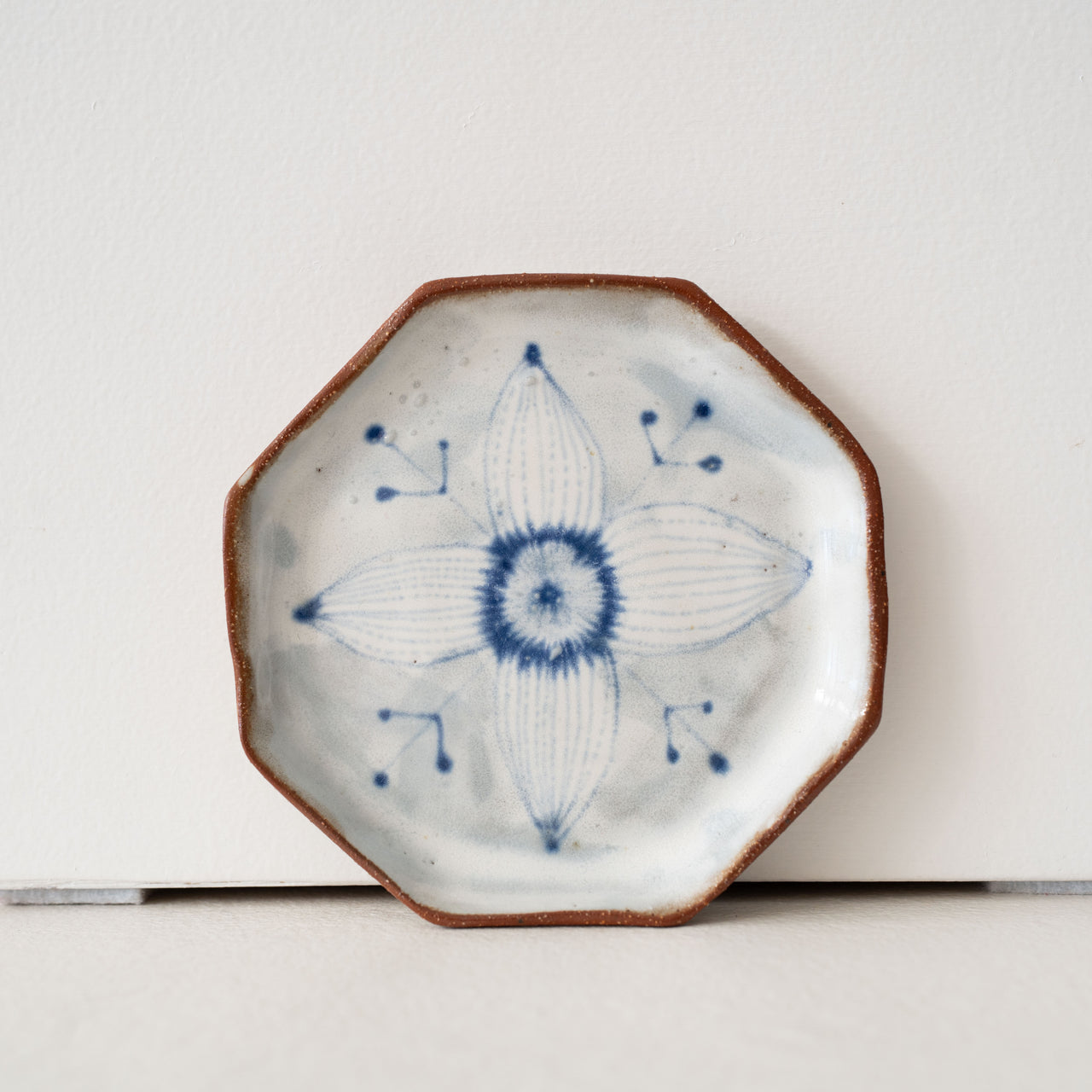 Spako Small Octagon Plate: Large Flower