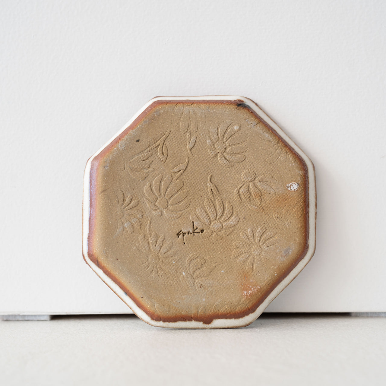 Spako Small Octagon Plate: Little Flowers