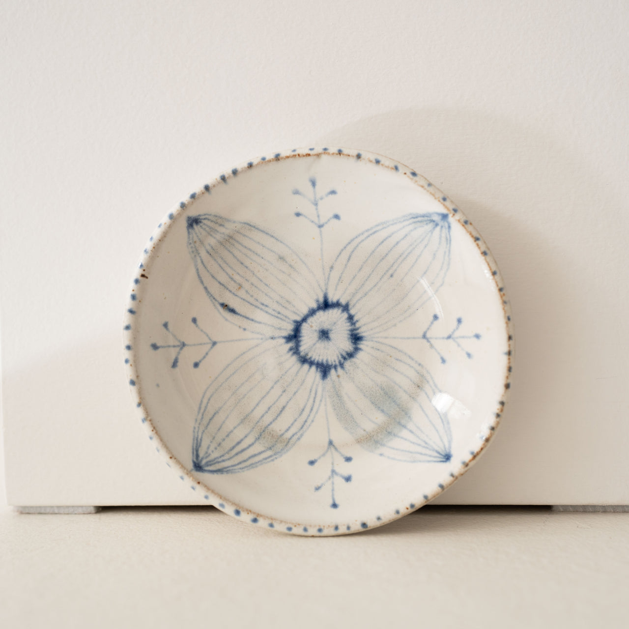 Spako Small Plate: Big Flower