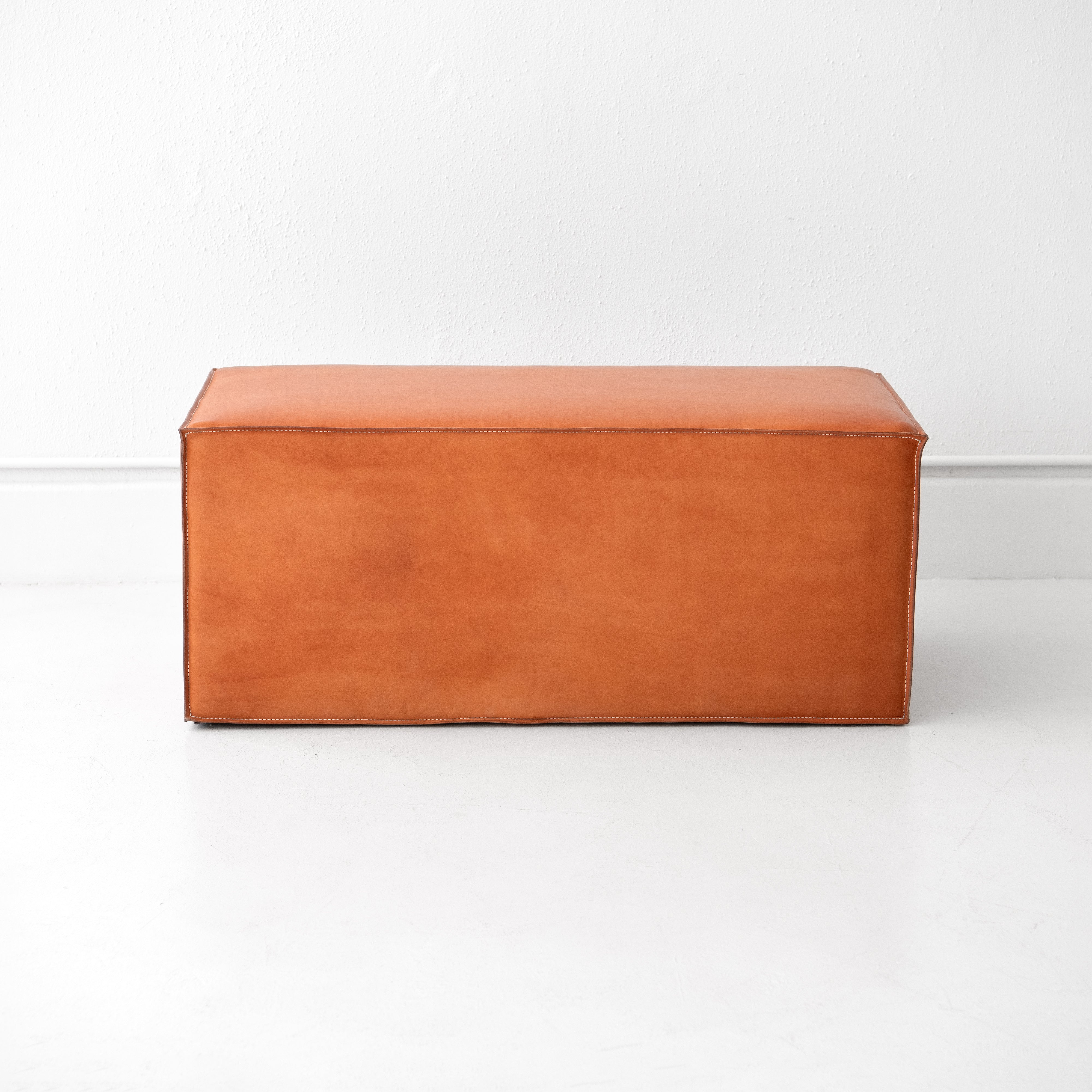 Garza Marfa Saddle Leather Pouf - Thumbnail 4