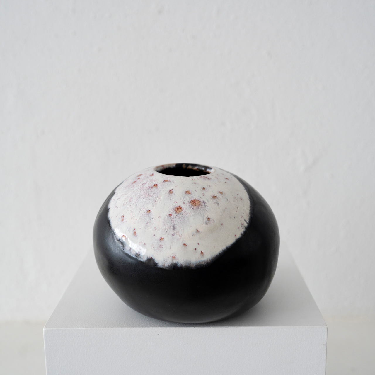 Jo Ann Williams Orb Vase; Black, Gold and White
