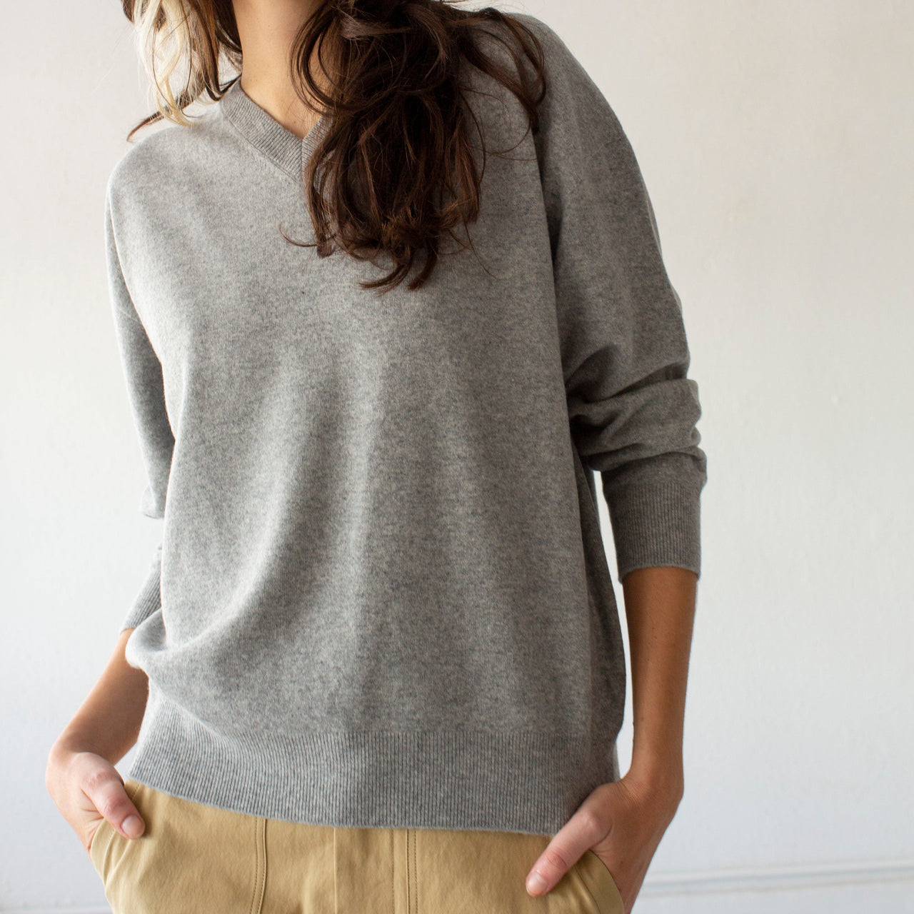 Nicholson & Nicholson Ginny V-Neck Sweater: Grey