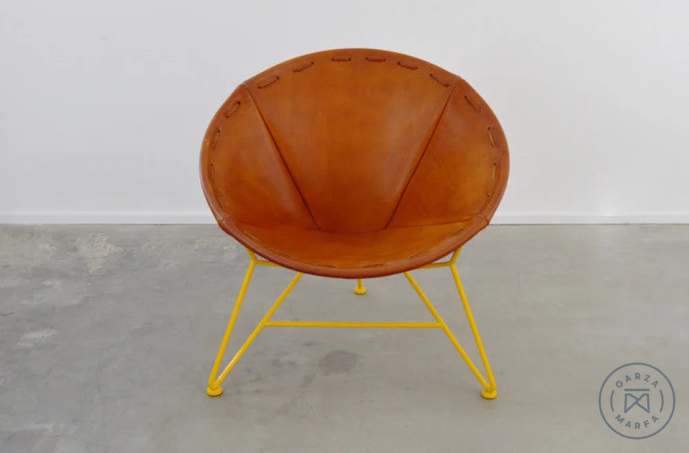 Saddle Leather Round Chair Natural / Yellow (RAL 1003) Chairs