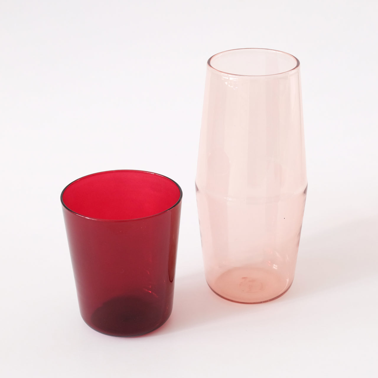 R+D LAB Luisa Bon Nuit Carafe + Cup Set - Carmine Red + Cameo Pink